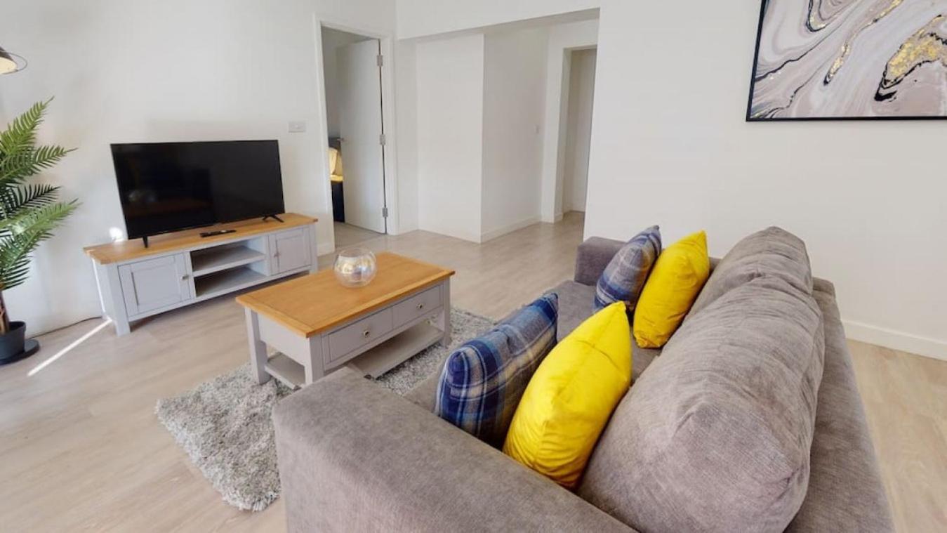 Luxury Apartment - Town Centre North Stevenage Kültér fotó