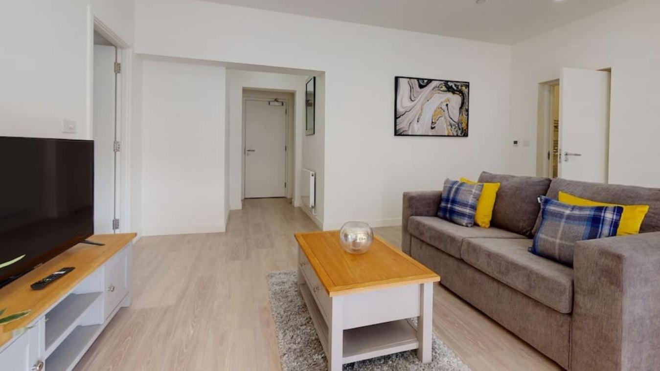 Luxury Apartment - Town Centre North Stevenage Kültér fotó